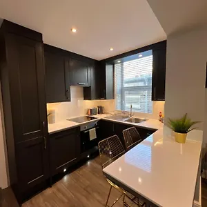Peaceful & Stylish Apartment