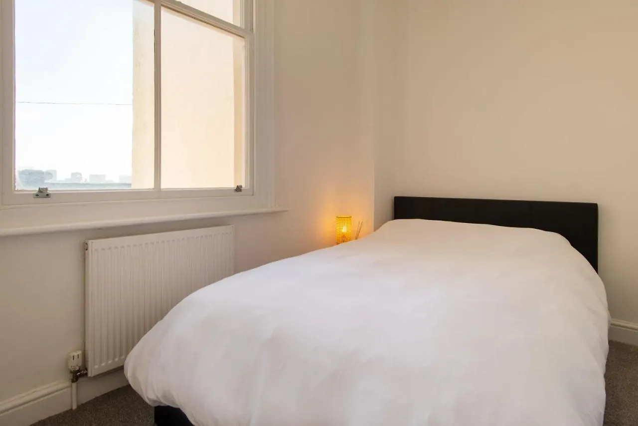 Central 2Br Modern Apartment 5Mins To Train Station Brighton