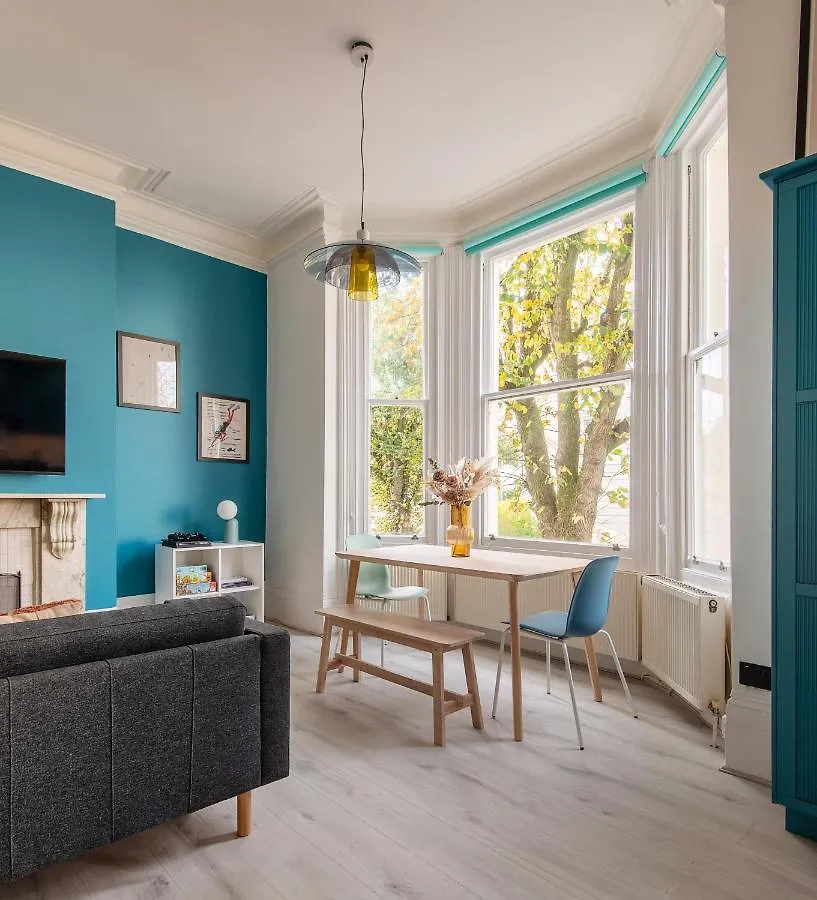 Central 2Br Modern Apartment 5Mins To Train Station Brighton